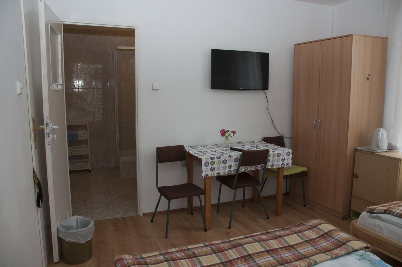Apartament I Pokoje Aura Dom Wczasowy Darłówko Eksteriør billede